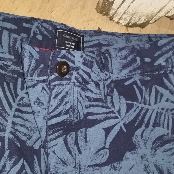 Men's: Gap KHAKIS Hawaiian Print Shorts - Picture 9 of 11